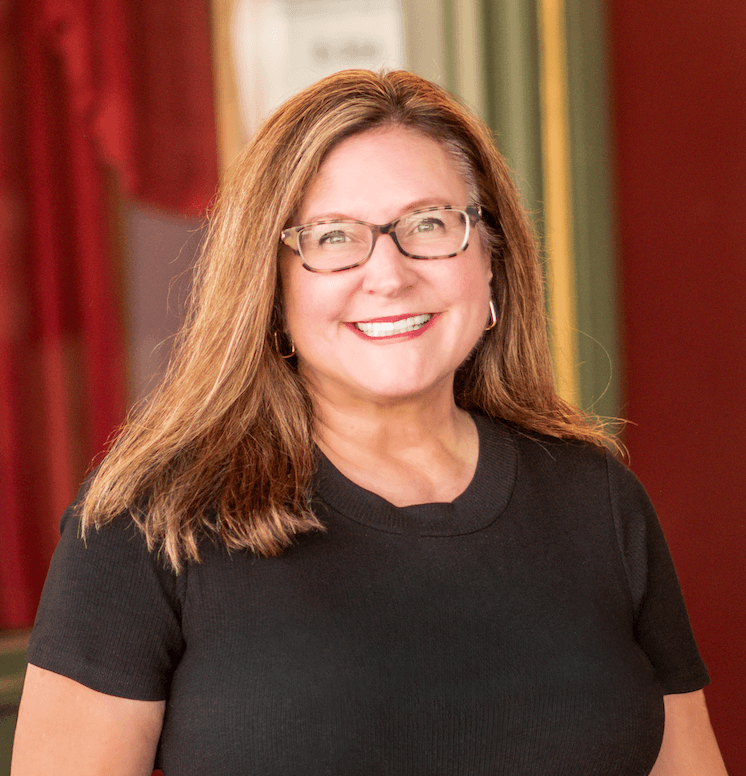 Lisa Grimm headshot